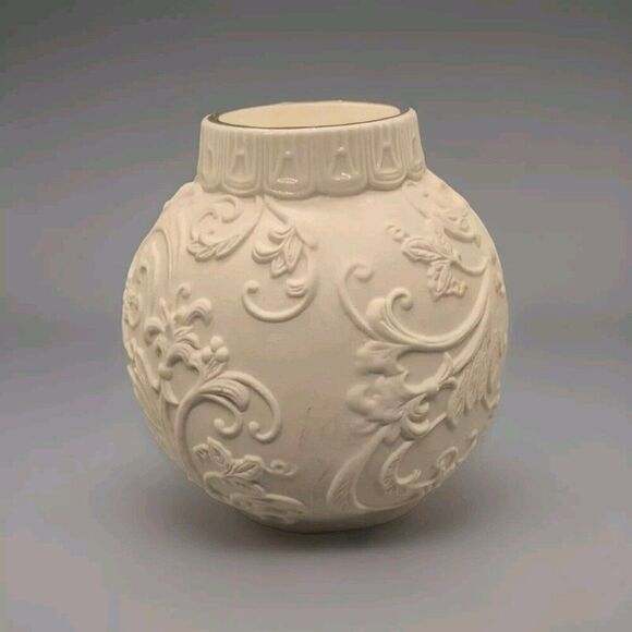Lenox Ornamental Glow 4" Snowflake Votive Porcelain Bisque Holiday Decor - Picture 1 of 4